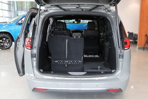 2025 Chrysler Pacifica
