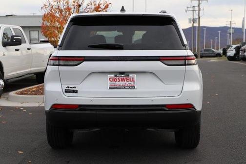 2025 Jeep Grand Cherokee Altitude