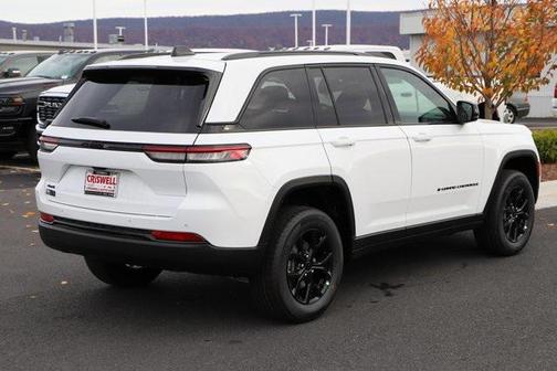 2025 Jeep Grand Cherokee Altitude