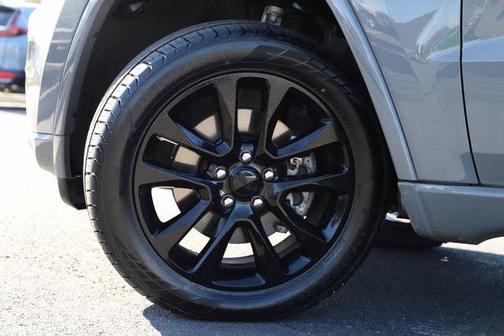 2022 Jeep Grand Cherokee Laredo