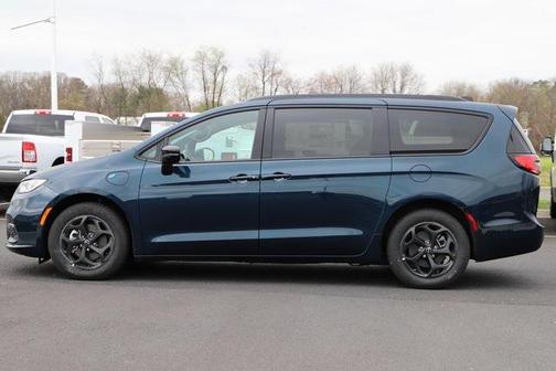 2025 Chrysler Pacifica Hybrid Select