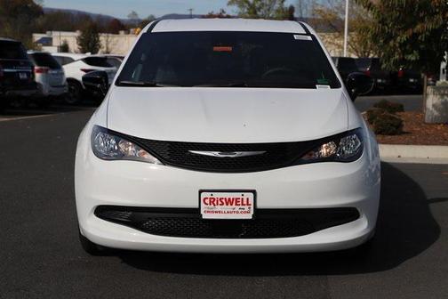 2026 Chrysler Voyager LX