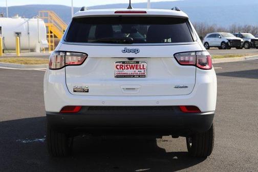 2024 Jeep Compass Latitude Lux