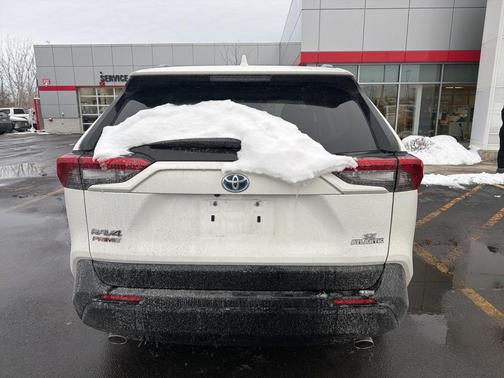2024 Toyota RAV4 Prime SE