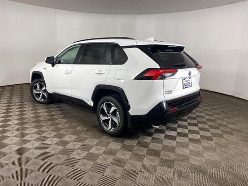 2024 Toyota RAV4 Prime SE