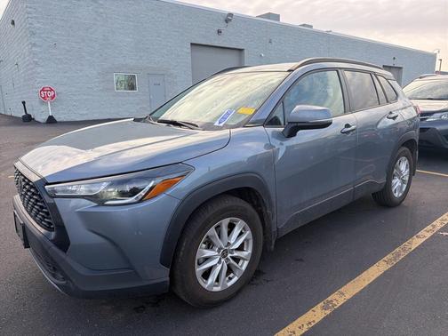 2022 Toyota Corolla Cross LE