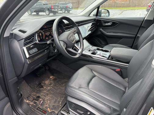 2023 Audi Q7 55 Premium