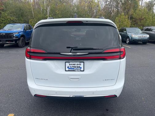 2023 Chrysler Pacifica Limited