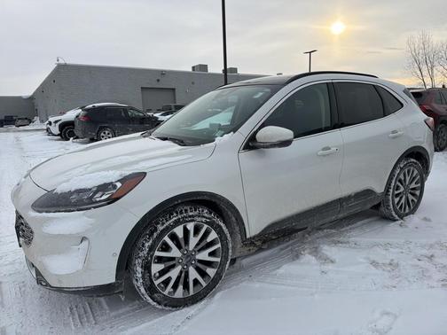 2020 Ford Escape Titanium