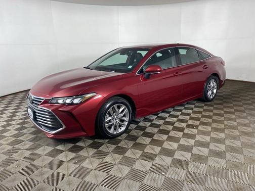 2022 Toyota Avalon XLE