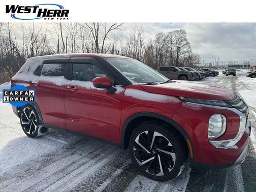 2022 Mitsubishi Outlander SE