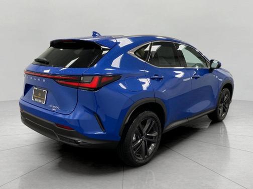 2026 Lexus NX 450h+ Luxury