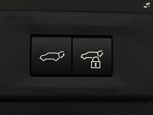 2026 Lexus NX 450h+ Luxury