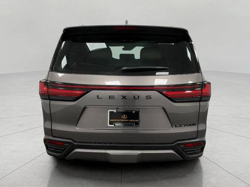 2026 Lexus LX 700h Luxury
