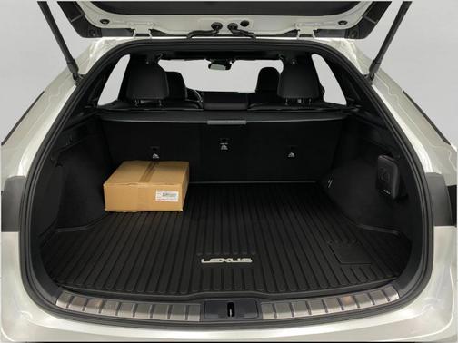 Eminent White Pearl 2026 Lexus RX 450h+ Luxury