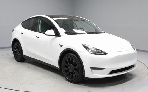 2022 Tesla Model Y Long Range Dual Motor All-Wheel Drive