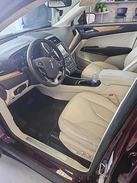 2016 Lincoln MKC Select