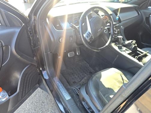 2016 Ford Taurus SHO
