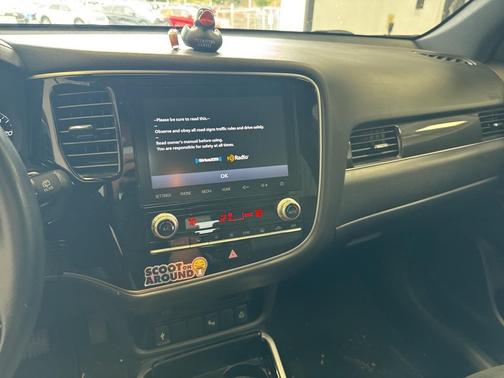 2020 Mitsubishi Outlander LE