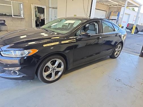 2016 Ford Fusion S