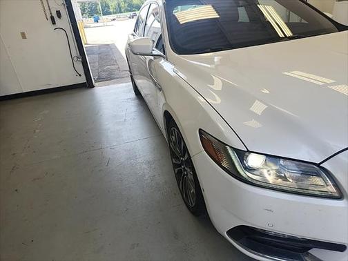 2017 Lincoln Continental Reserve