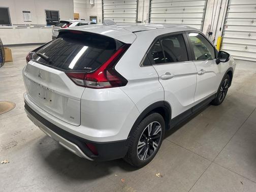 2024 Mitsubishi Eclipse Cross SE
