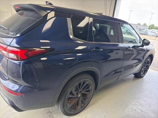 2022 Mitsubishi Outlander Black Edition S-AWC
