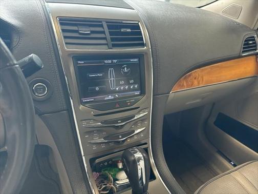 2011 Lincoln MKX Base