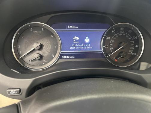 2022 INFINITI QX50 LUXE AWD