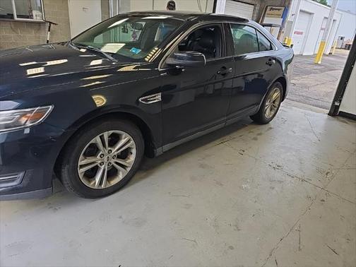 2014 Ford Taurus SEL