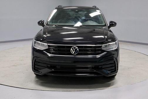 2023 Volkswagen Tiguan 2.0T SE R-Line Black 4MOTION