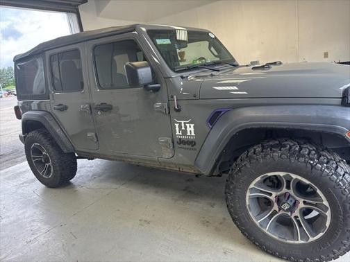 2022 Jeep Wrangler Unlimited Sport
