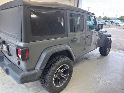 2022 Jeep Wrangler Unlimited Sport