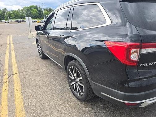 2019 Honda Pilot Touring 8-Passenger