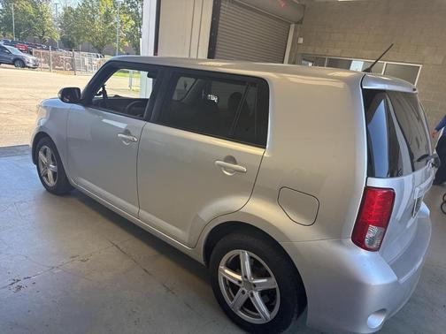 2011 Scion xB Release Series 8.0