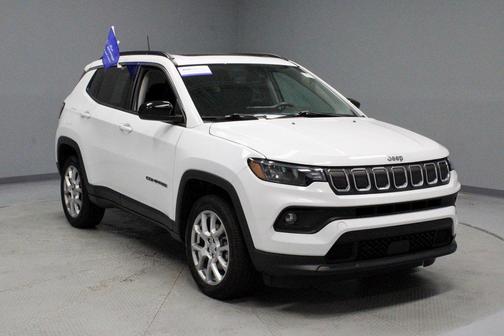 2022 Jeep Compass Latitude Lux