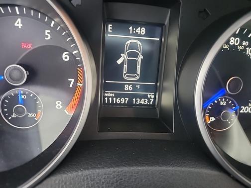 2012 Volkswagen Golf R 4-Door w/DCC & Navigation