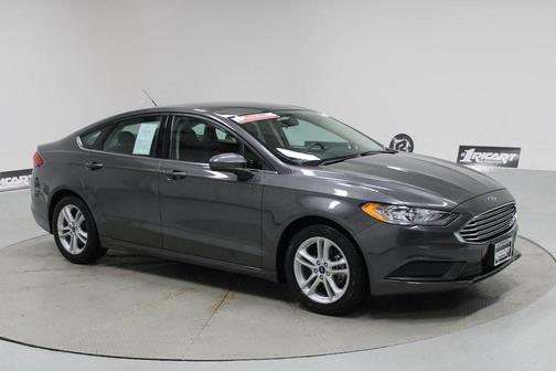 Photo 1 of 37 of 2018 Ford Fusion SE