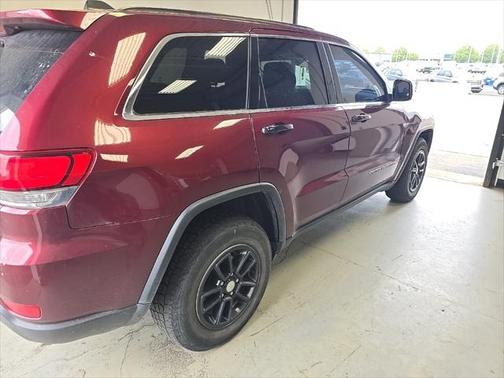 2020 Jeep Grand Cherokee Laredo