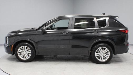 2024 Mitsubishi Outlander ES 2.5 2WD