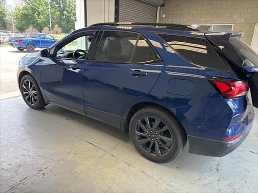 2022 Chevrolet Equinox FWD RS