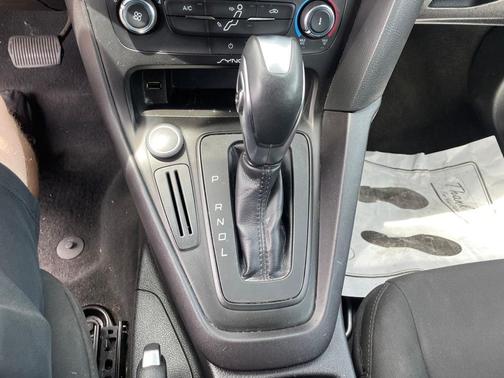2015 Ford Focus SE for sale in Groveport, OH - image 10