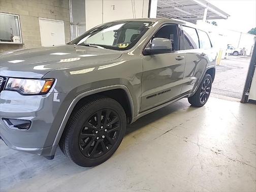 2021 Jeep Grand Cherokee Laredo