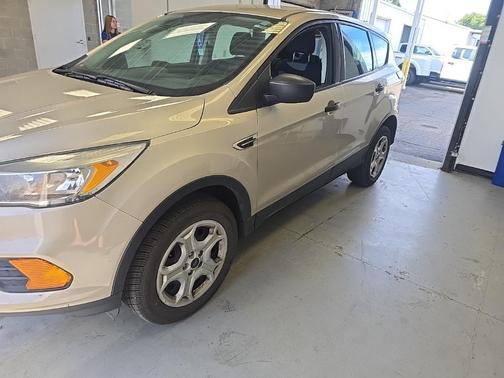 2017 Ford Escape S