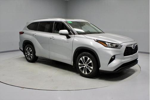 2020 Toyota Highlander Hybrid XLE