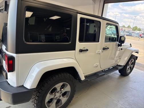 2018 Jeep Wrangler JK Unlimited Sahara