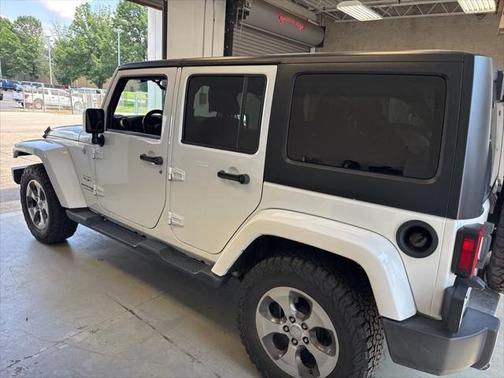 2018 Jeep Wrangler JK Unlimited Sahara