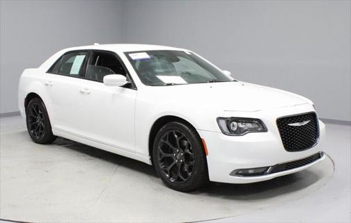 2019 Chrysler 300 S