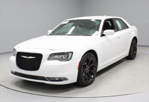 2019 Chrysler 300 S
