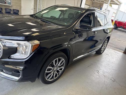 2023 GMC Terrain Denali